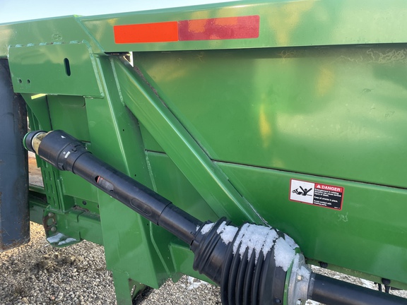 2010 John Deere 608C Header Corn Head