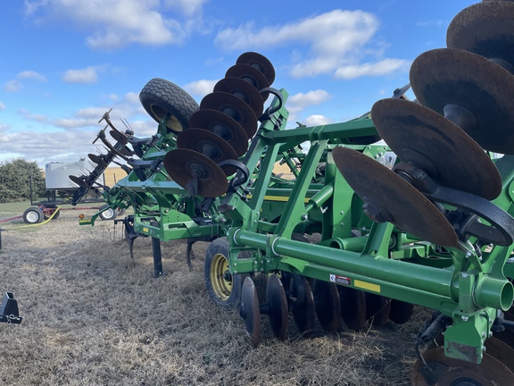 2015 John Deere 2730 Disk Ripper