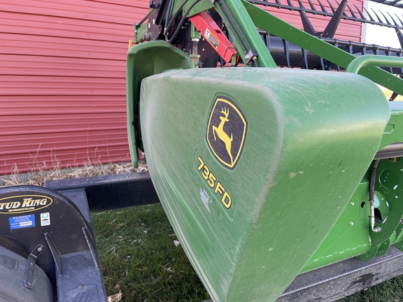 2019 John Deere 735FD Header Combine