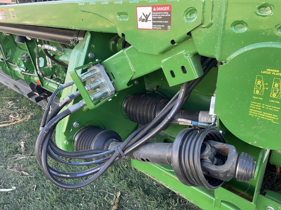 2019 John Deere 735FD Header Combine