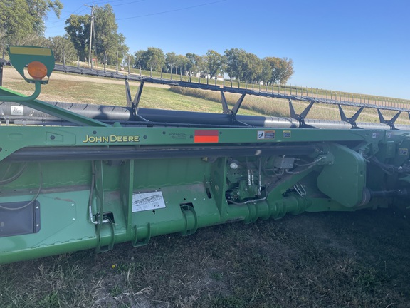 2014 John Deere 635FD Header Combine