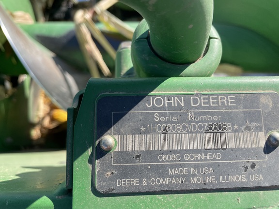 2013 John Deere 608C Header Corn Head