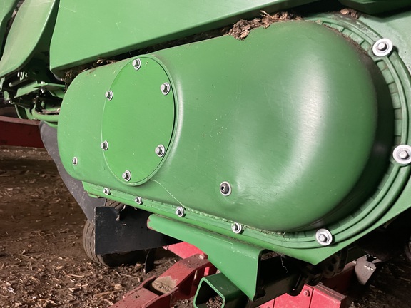 2014 John Deere 608C Header Corn Head