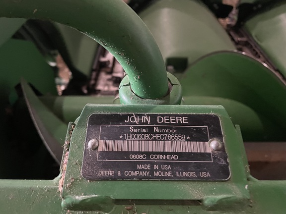 2014 John Deere 608C Header Corn Head