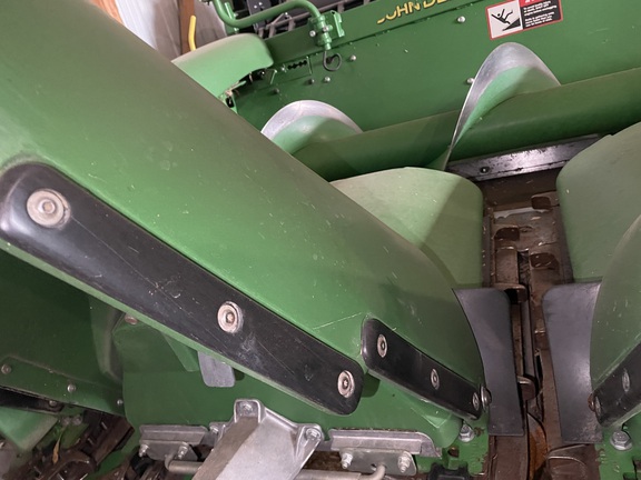 2014 John Deere 608C Header Corn Head