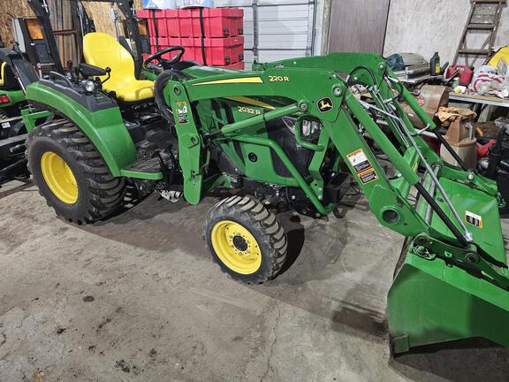 2020 John Deere 2032R Tractor Compact