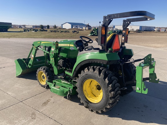 2020 John Deere 2032R Tractor Compact