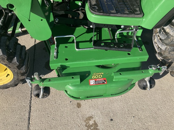 2020 John Deere 2032R Tractor Compact