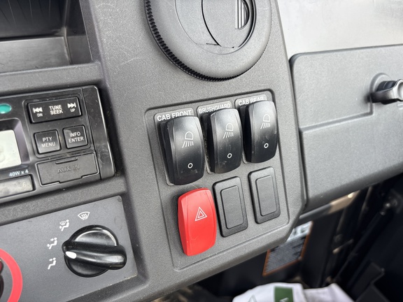 2023 John Deere XUV 835M ATV