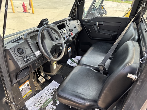 2023 John Deere XUV 835M ATV