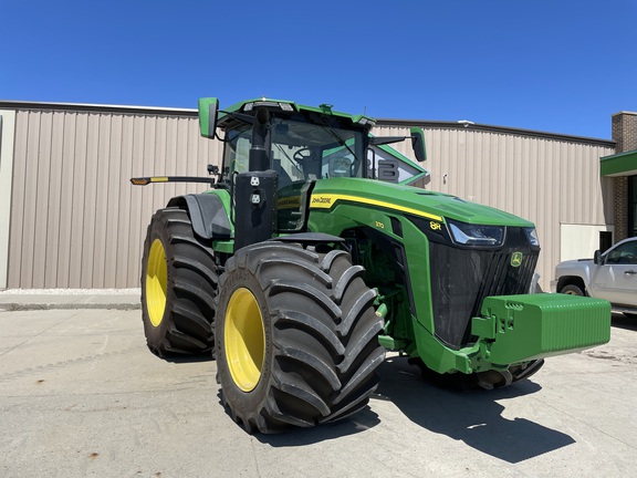 2022 John Deere 8R 370 Tractor