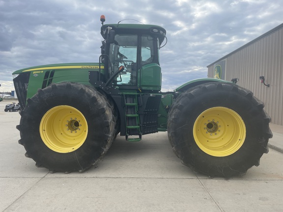 2014 John Deere 9560R Tractor 4WD