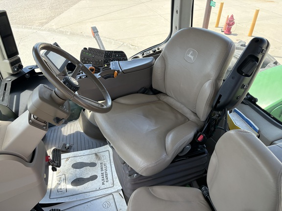 2014 John Deere 9560R Tractor 4WD