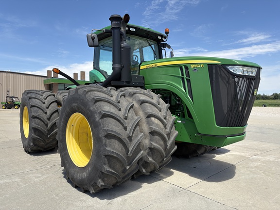 2014 John Deere 9560R Tractor 4WD