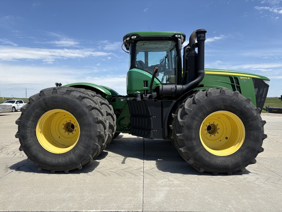 2014 John Deere 9560R Tractor 4WD