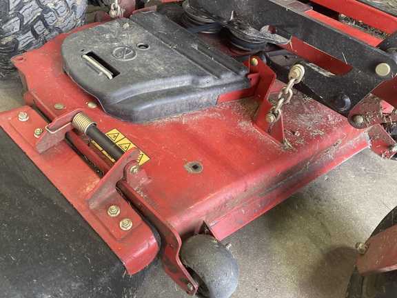 2019 Toro 2000 Series Mower/Zero Turn
