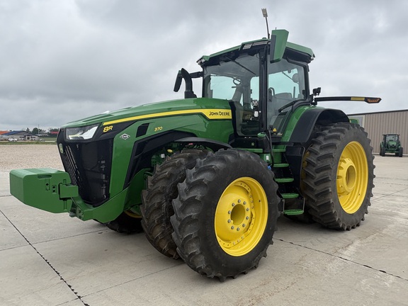 2024 John Deere 8R 370 Tractor