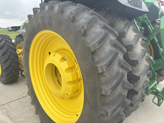 2024 John Deere 8R 370 Tractor