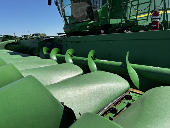 2012 John Deere 612C StalkMaster Header Corn Head