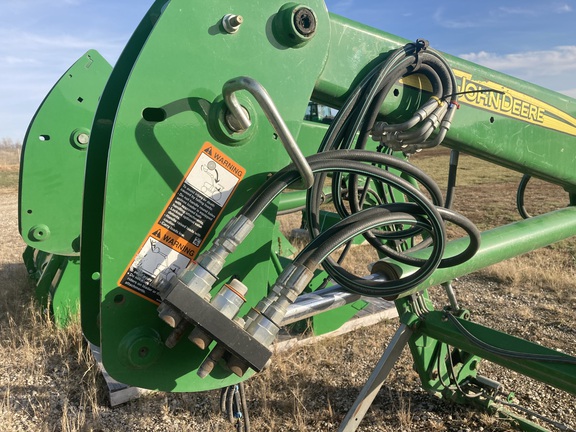 2010 John Deere 563 Loader