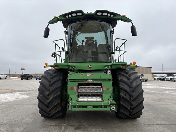 2023 John Deere 9900 Forage Harvester