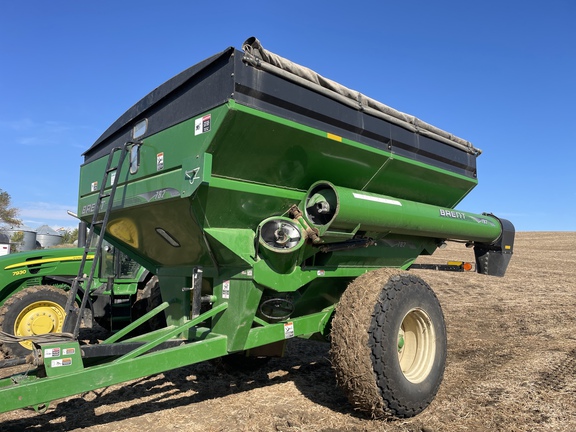 2010 Brent 782 Grain Cart
