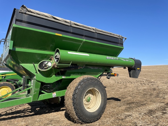 2010 Brent 782 Grain Cart