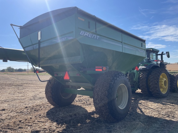 2010 Brent 782 Grain Cart