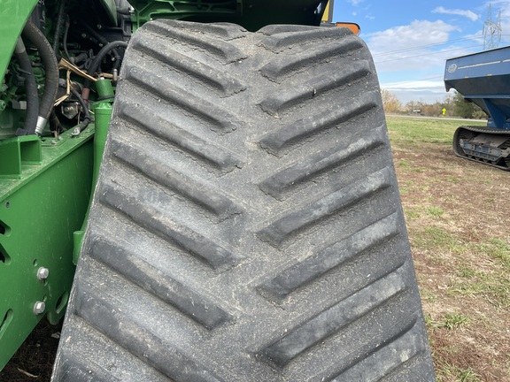 2017 John Deere 9620RX Tractor Rubber Track
