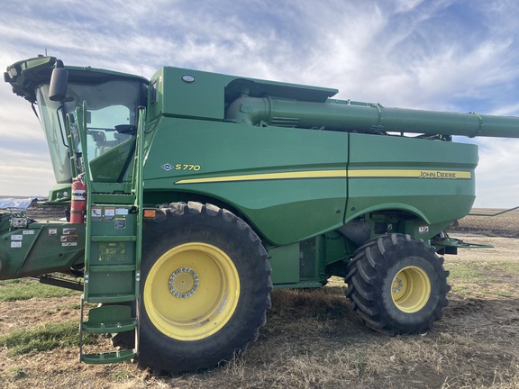 2023 John Deere S770 Combine