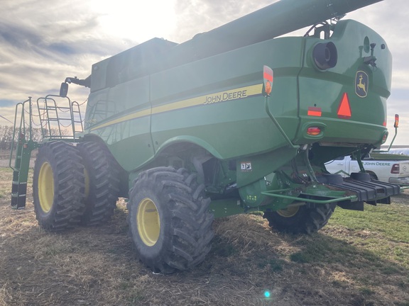 2023 John Deere S770 Combine
