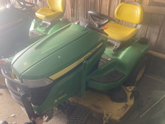 2020 John Deere X390 Garden Tractor