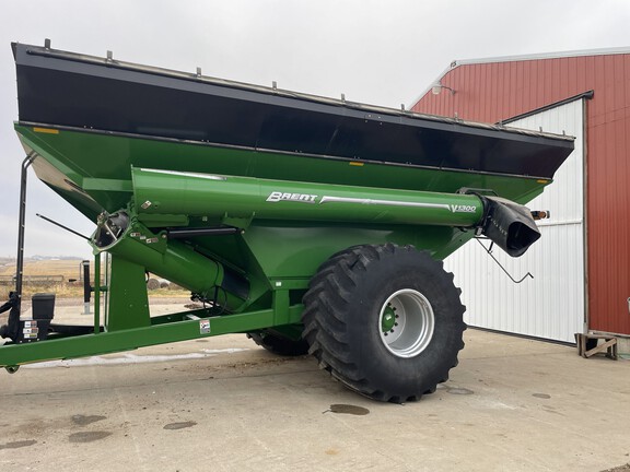 2020 Brent V1300 Grain Cart