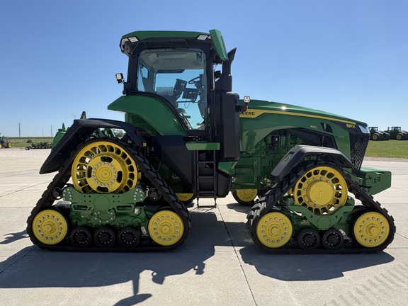 2025 John Deere 8RX 410 Tractor Rubber Track