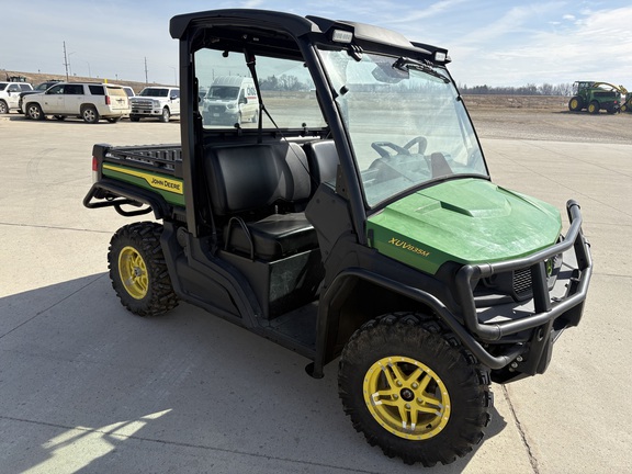 2024 John Deere XUV 835M ATV