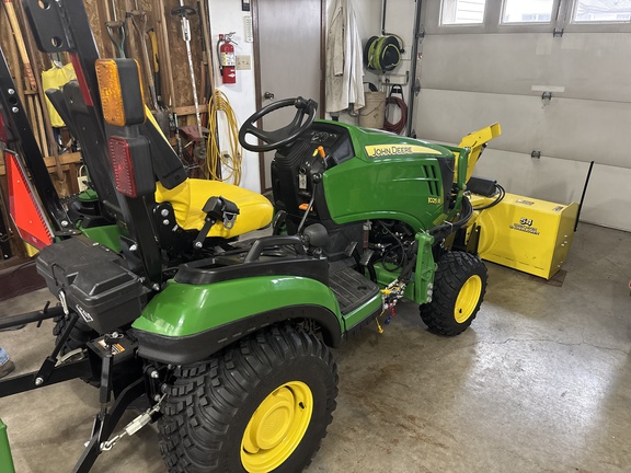 2021 John Deere 1025R Tractor Compact