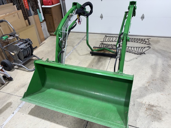 2021 John Deere 1025R Tractor Compact