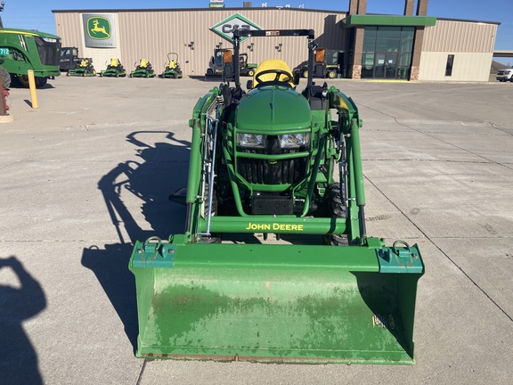 2020 John Deere 2032R Tractor Compact