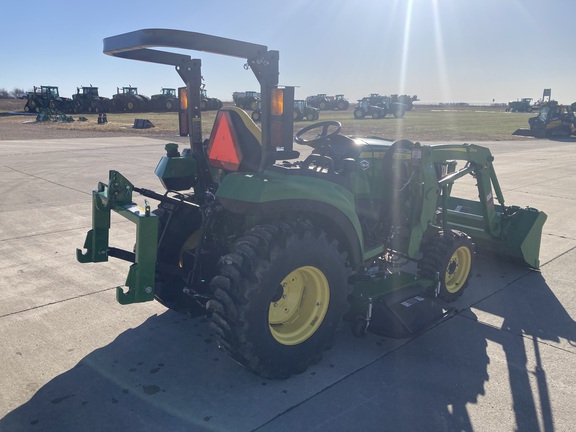 2020 John Deere 2032R Tractor Compact
