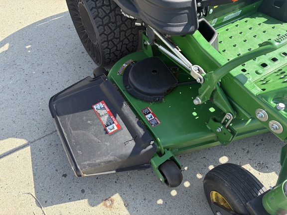 2024 John Deere Z930M Mower/Zero Turn