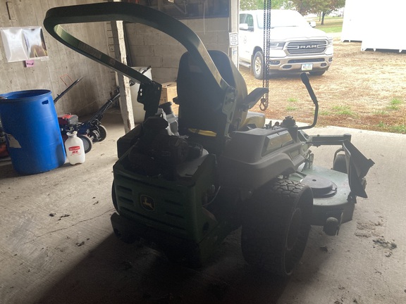 2022 John Deere Z950R Mower/Zero Turn