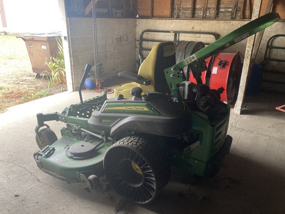 2022 John Deere Z950R Mower/Zero Turn