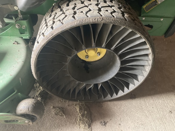 2022 John Deere Z950R Mower/Zero Turn