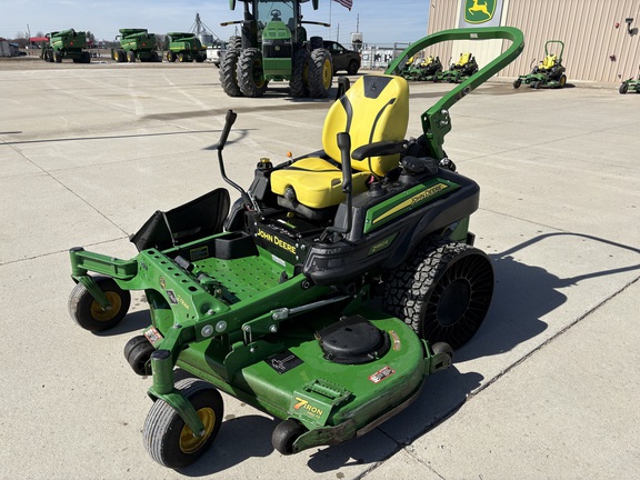 2022 John Deere Z950R Mower/Zero Turn