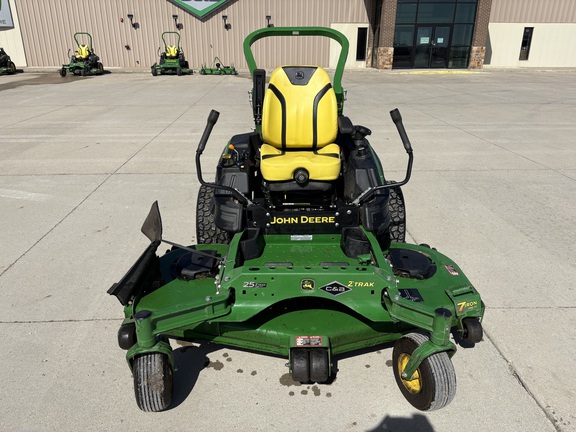 2022 John Deere Z950R Mower/Zero Turn