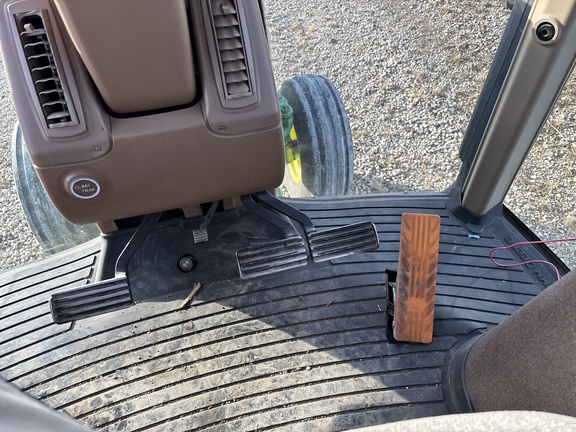 2006 John Deere 7720 Tractor