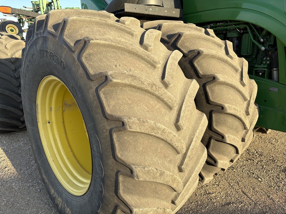 2012 John Deere 9560R Tractor 4WD