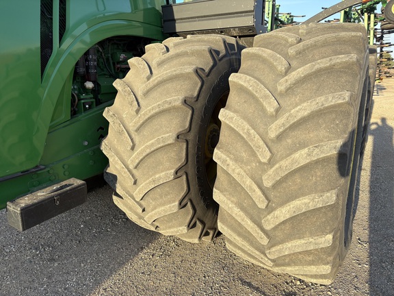 2012 John Deere 9560R Tractor 4WD
