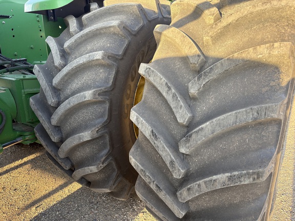 2012 John Deere 9560R Tractor 4WD