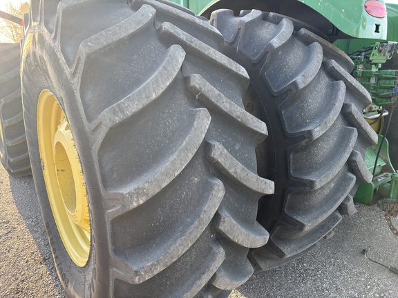 2012 John Deere 9560R Tractor 4WD